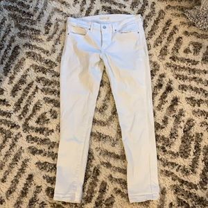 Levi’s 711 skinny jeans white